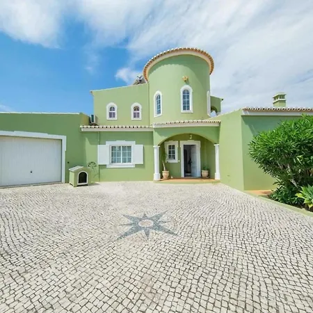 Quinta Do Sol By Galantevasques Villa